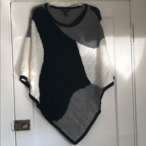 EUC Style & Co Poncho